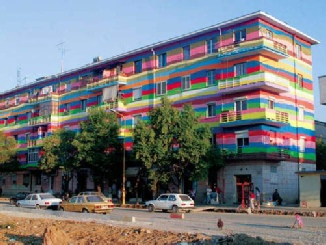 Immeuble rénové à Tirana, Albanie