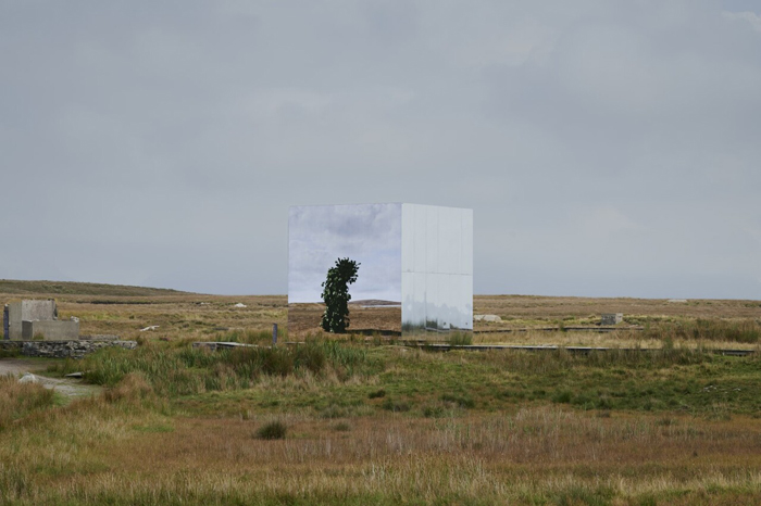 John Gerrard, Leaf Work (Derrigimlagh), 2020. Installation view, Galway International Arts Festival, Ireland, 2020. Commissioned by Galway International Arts Festival for Galway 2020, European Capital of Culture. Courtesy of the artist and Pace Gallery. © John Gerrard. Photo: Ross Kavanagh.