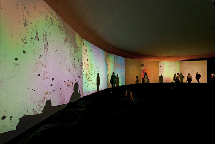 Gustav Metzger, Supportive (detail), 1966–2011. 7 Kodak SAV 2050 slide projectors with control units, rotating polarized ﬁlters, liquid crystals. Collection of Musee d'art contemporain, Lyon. Photo: Blaise Adilon. Photo courtesy: MAC Lyon.