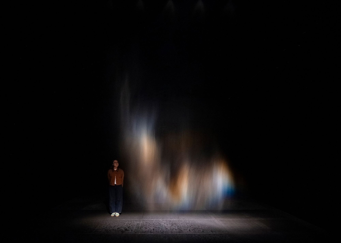 Olafur Eliasson, Beauty, 1993. Installation view, Olafur Eliasson: Your curious journey, Museum MACAN, Jakarta, 2025. Photo: Liandro Siringoringo. Courtesy of Museum MACAN. Collection of the Museum of Contemporary Art, Los Angeles. © 1993 Olafur Eliasson 