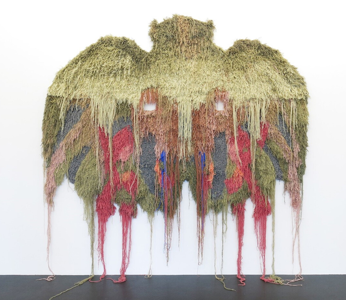 Caroline Achaintre, Bat-8, 2018. Hand tufted wool, 275 x 280 cm. Collection FRAC Auvergne. © the artist. Courtesy of Arcade, London & Brussels and Art : Concept, Paris. Photo: Oriane Durand.