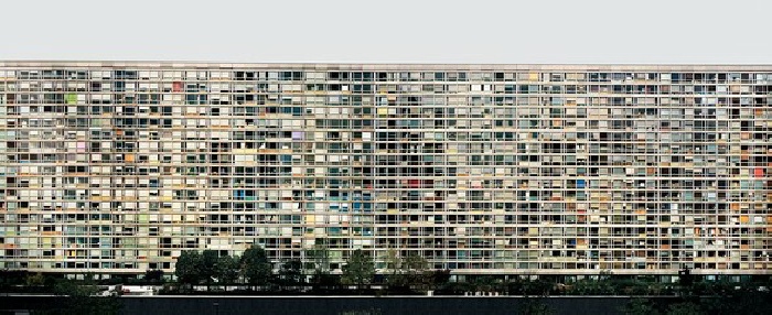 Andreas Gursky, Paris, Montparnasse, 1993. Courtesy Sprüth Magers. 