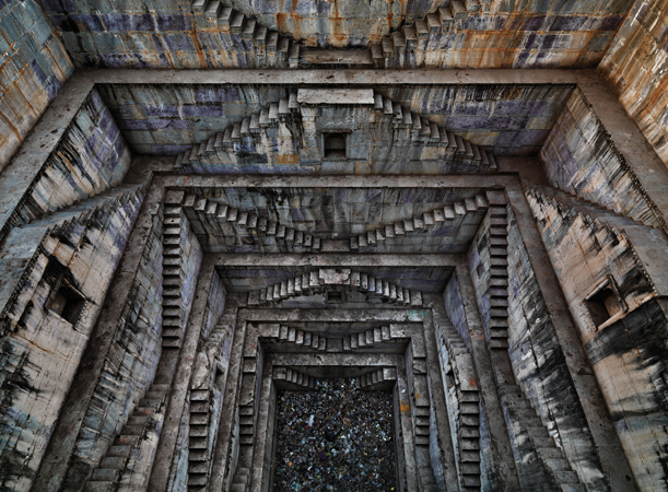 Edward Burtynsky, Stepwell #4, Sagar Kund Baori, Bundi, Rajasthan, India, 2010. Photograph. Courtesy Nicholas Metivier Gallery, Toronto/ Howard Greenberg Gallery and Bryce Wolkowitz Gallery, New York. © Edward Burtynsky.